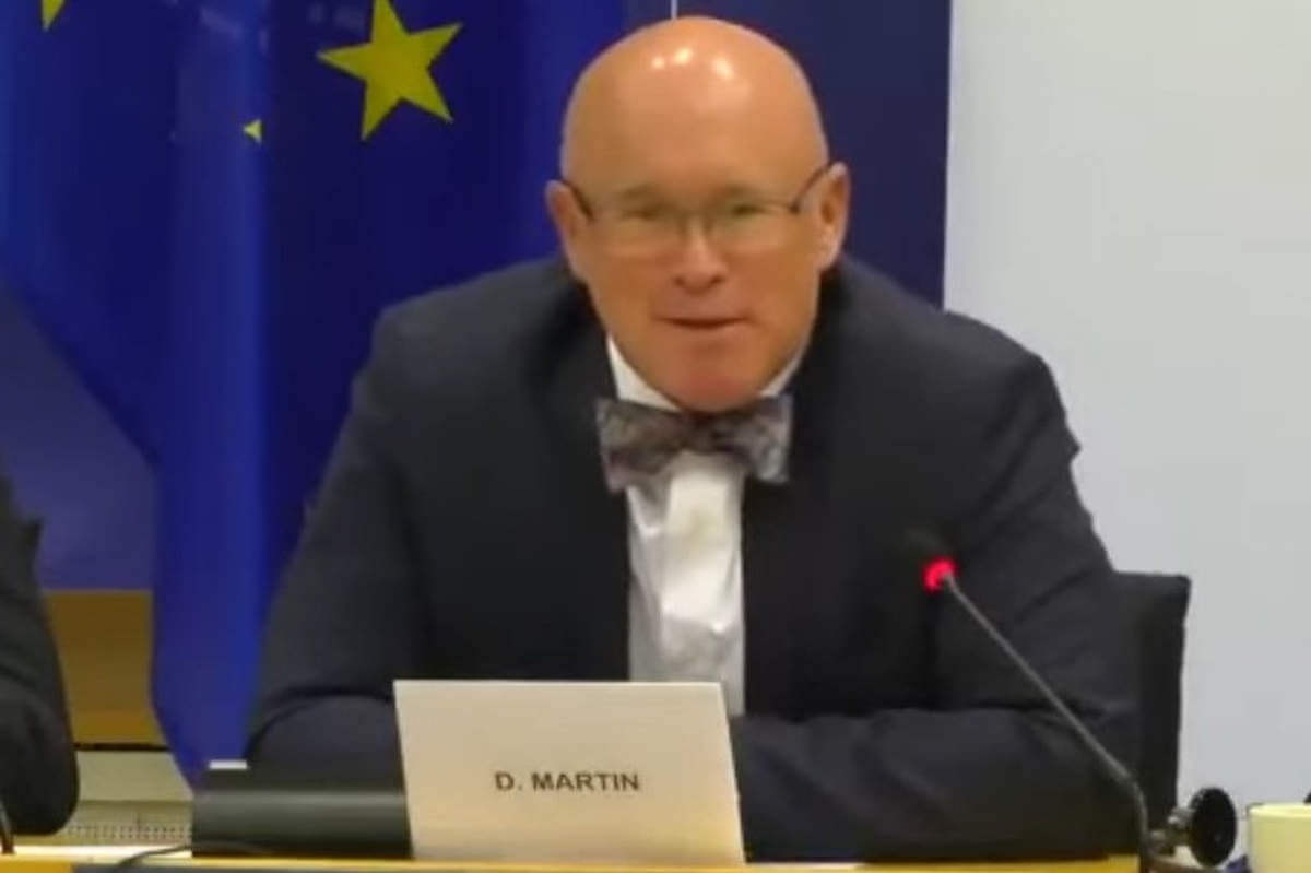 Le Dr David Matin au Parlement européen (capture YouTube)